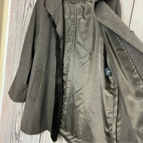 Ellen Tracy Wool Blend women’s Faux fur Coat size 14 - Picture 9 of 14